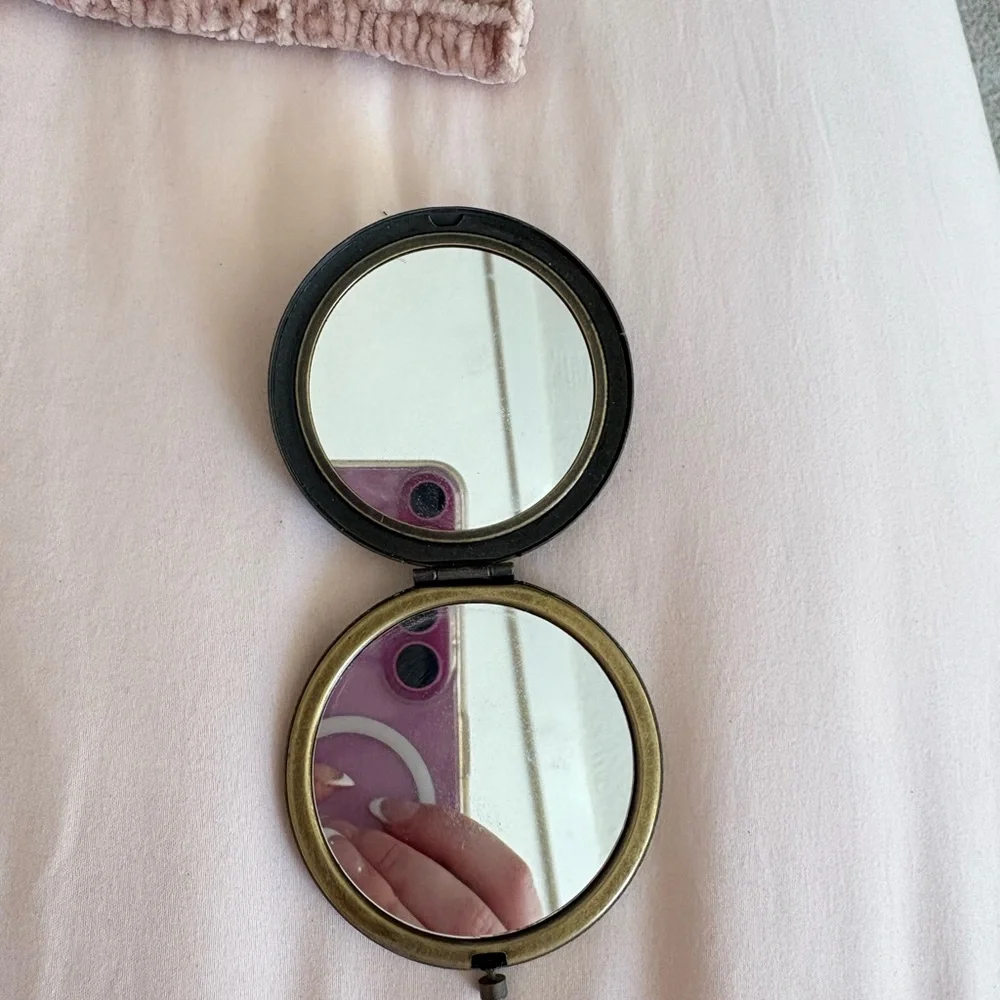 Vintage Floral Compact Mirror
